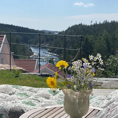 No6 Risør